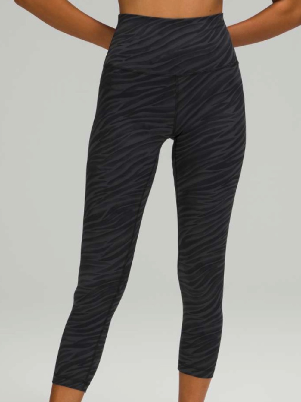 Lululemon Align High-Rise Crop 23", Size 8